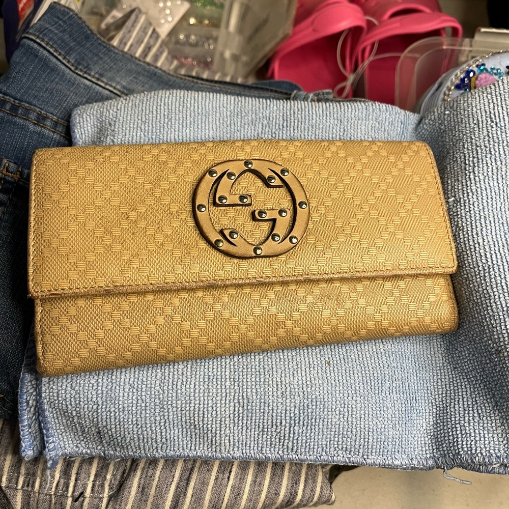 Gucci Gold Textured Women's Wallet